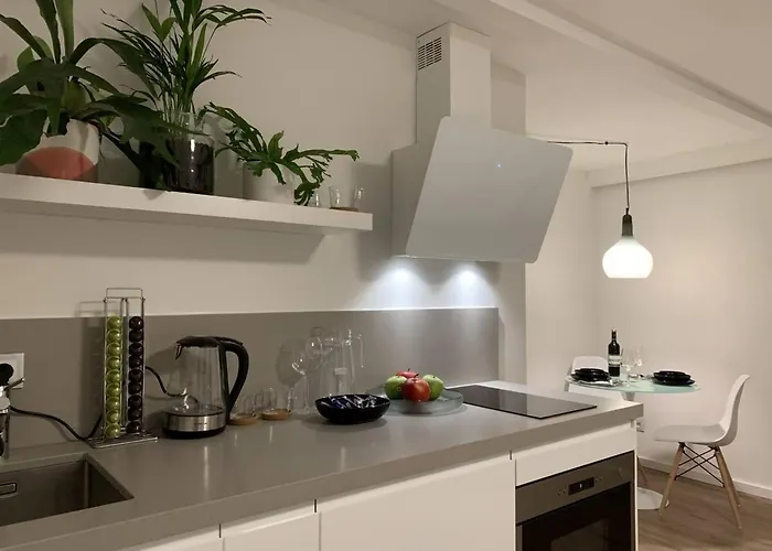 Designer Loft In New 38b